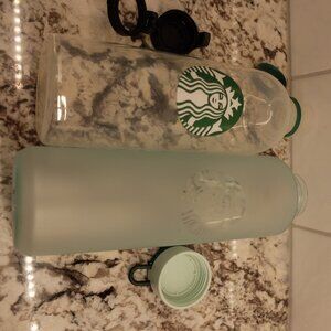 Venti Starbucks water bottles